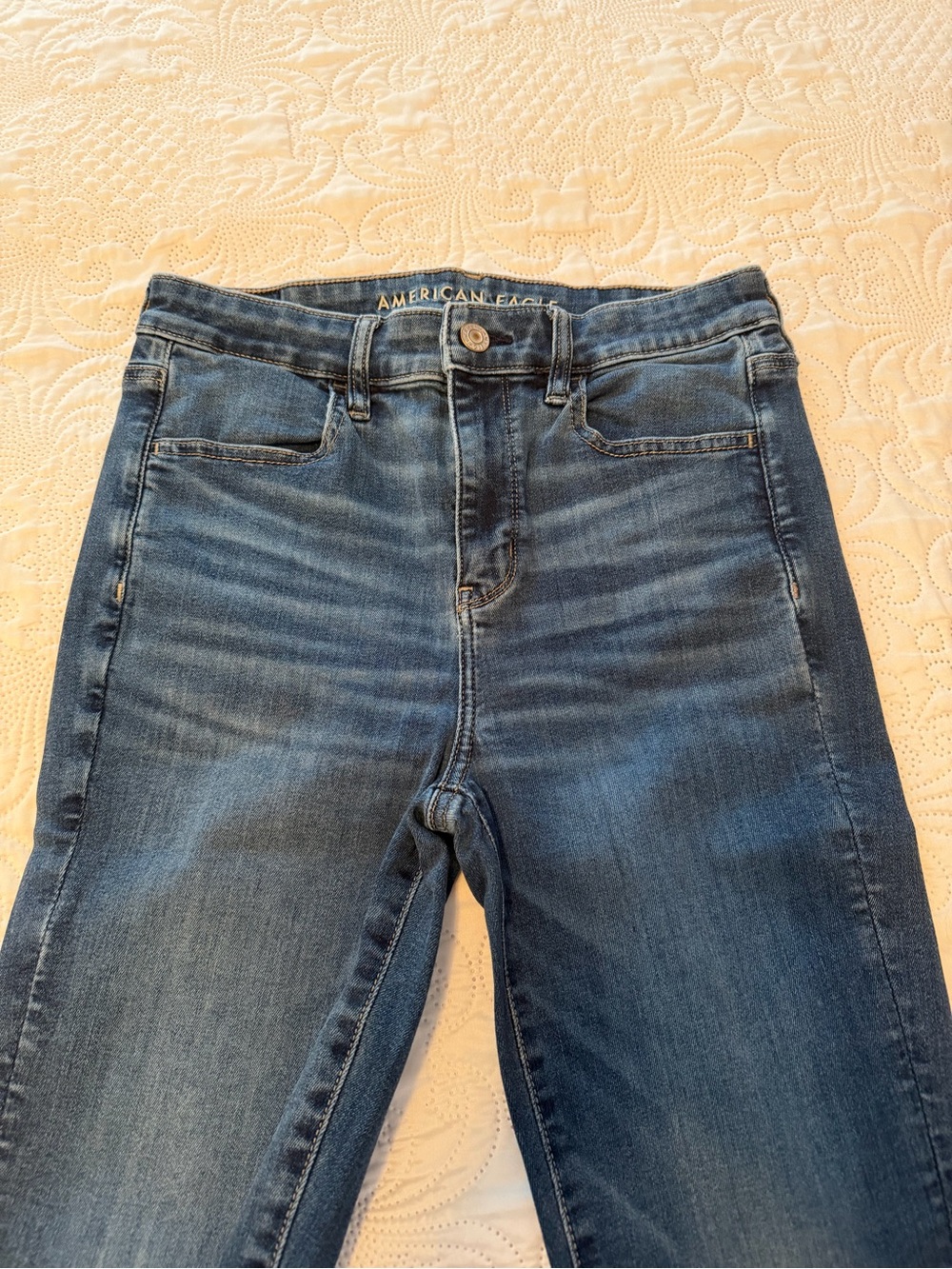 American Eagle Outfitters High-Rise Medium Blue Women's Jeans